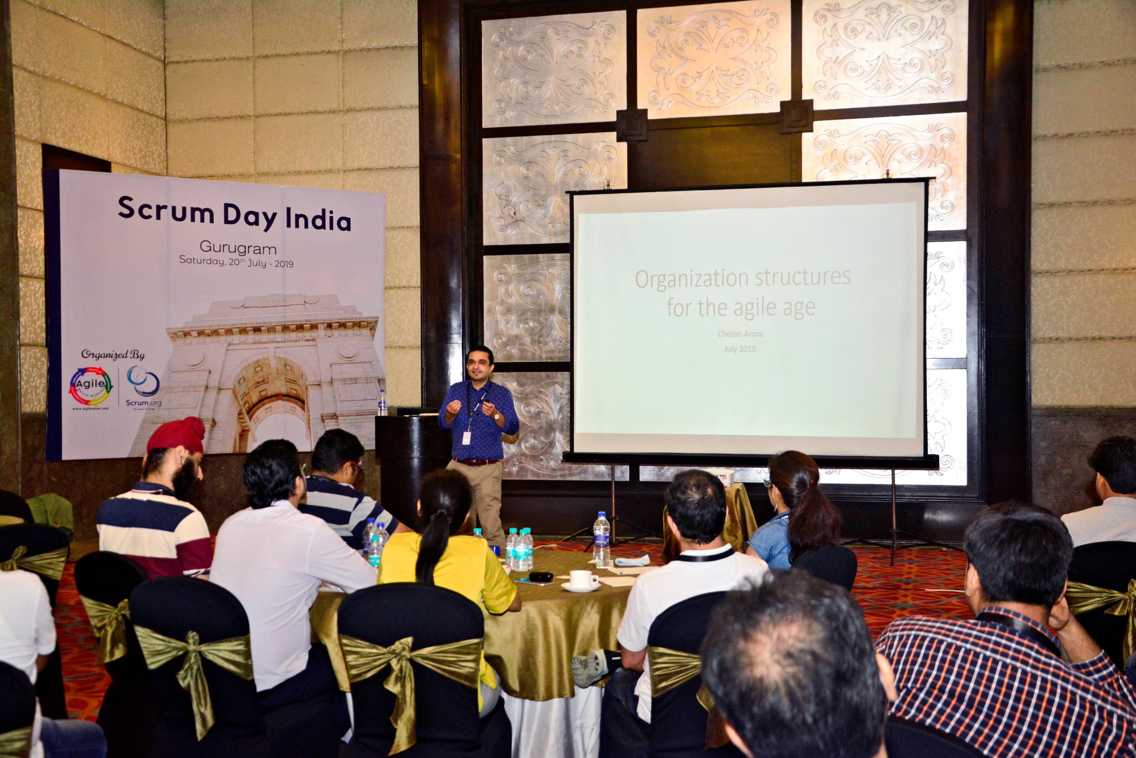 Chetan Arora answering audience questions